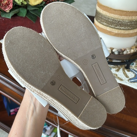 Brand New Liz Claiborne Memory Foam White Fabric Stretch Wedge Espadrille Sandal - Picture 8 of 14
